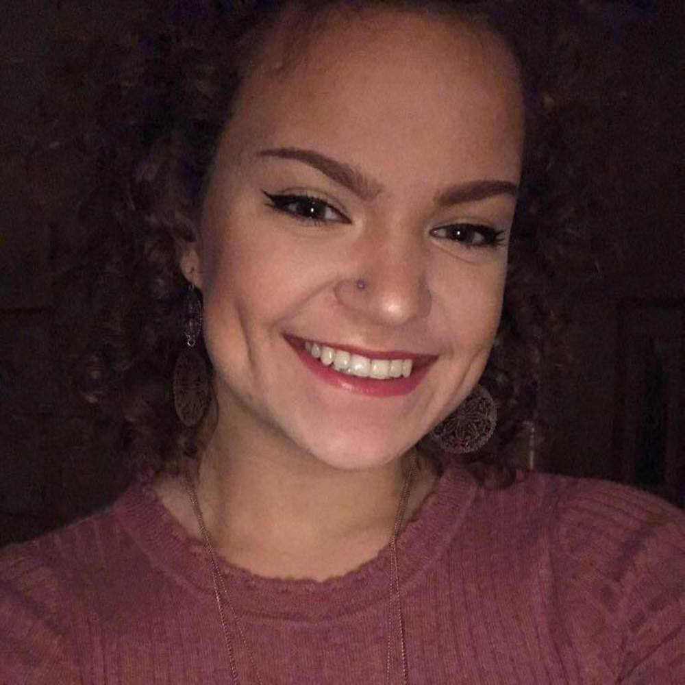 Meet your Posher, Emily